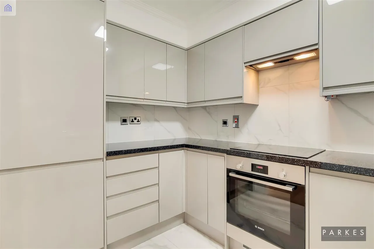 Pier House, Cheyne Walk, London, SW3 5HG, photo 3