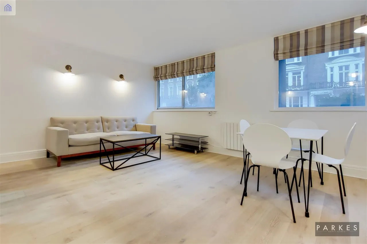 1 bed flat to rent — Pier House, Cheyne Walk, London, SW3 5HG