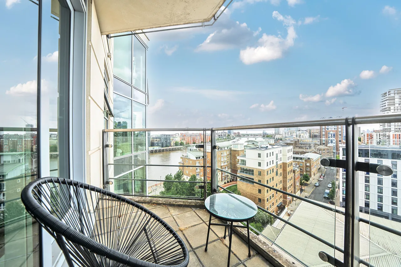43 Ensign House, Battersea Reach, Juniper Drive, London, photo 2