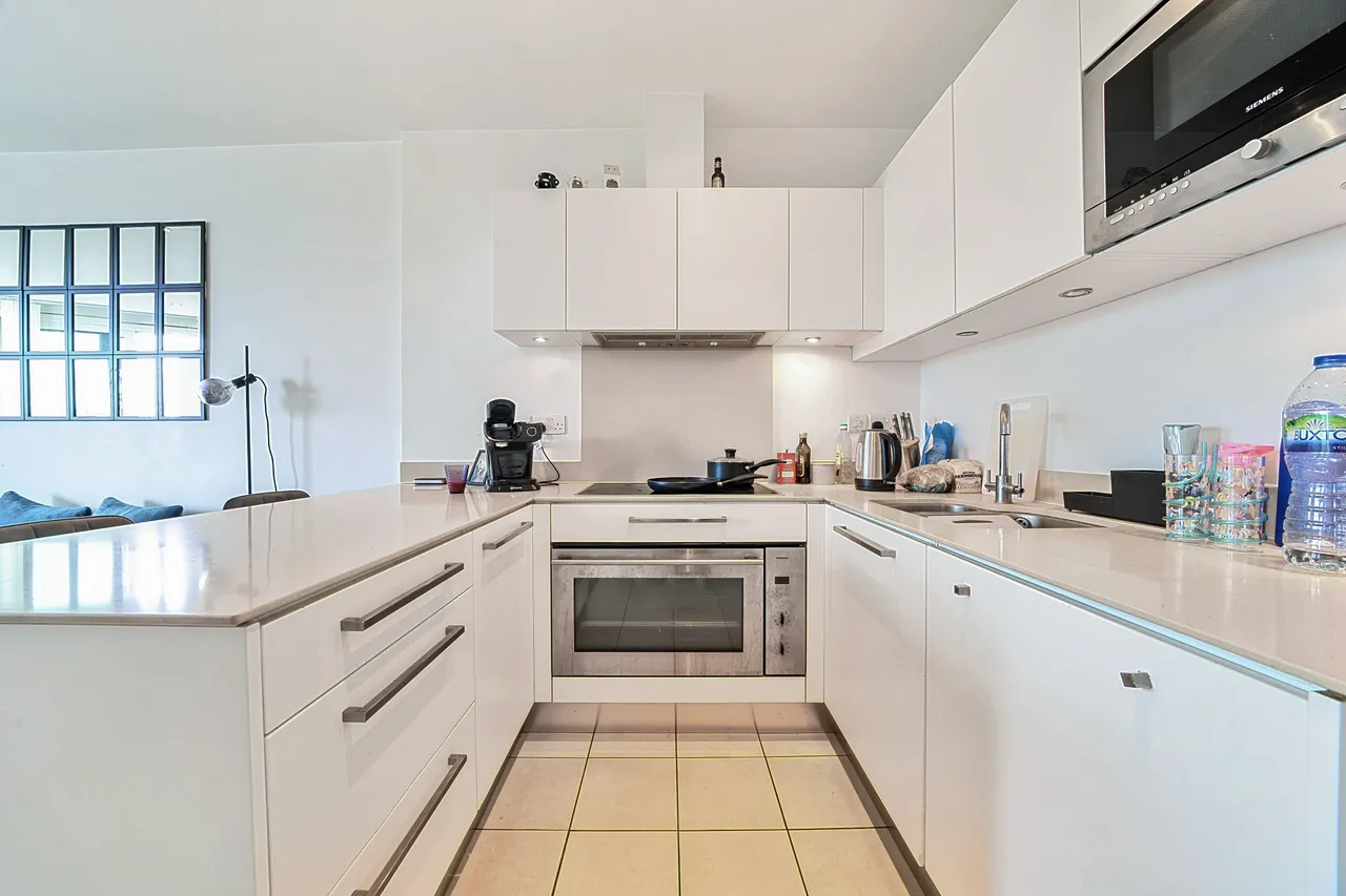 43 Ensign House, Battersea Reach, Juniper Drive, London, photo 5