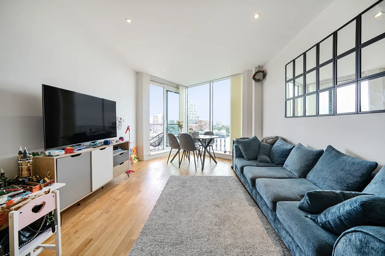 43 Ensign House, Battersea Reach, Juniper Drive, London, photo 8