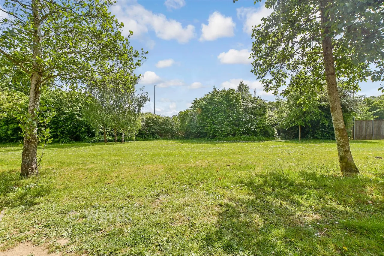 Brigadier Gardens, Ashford, TN23, photo 16