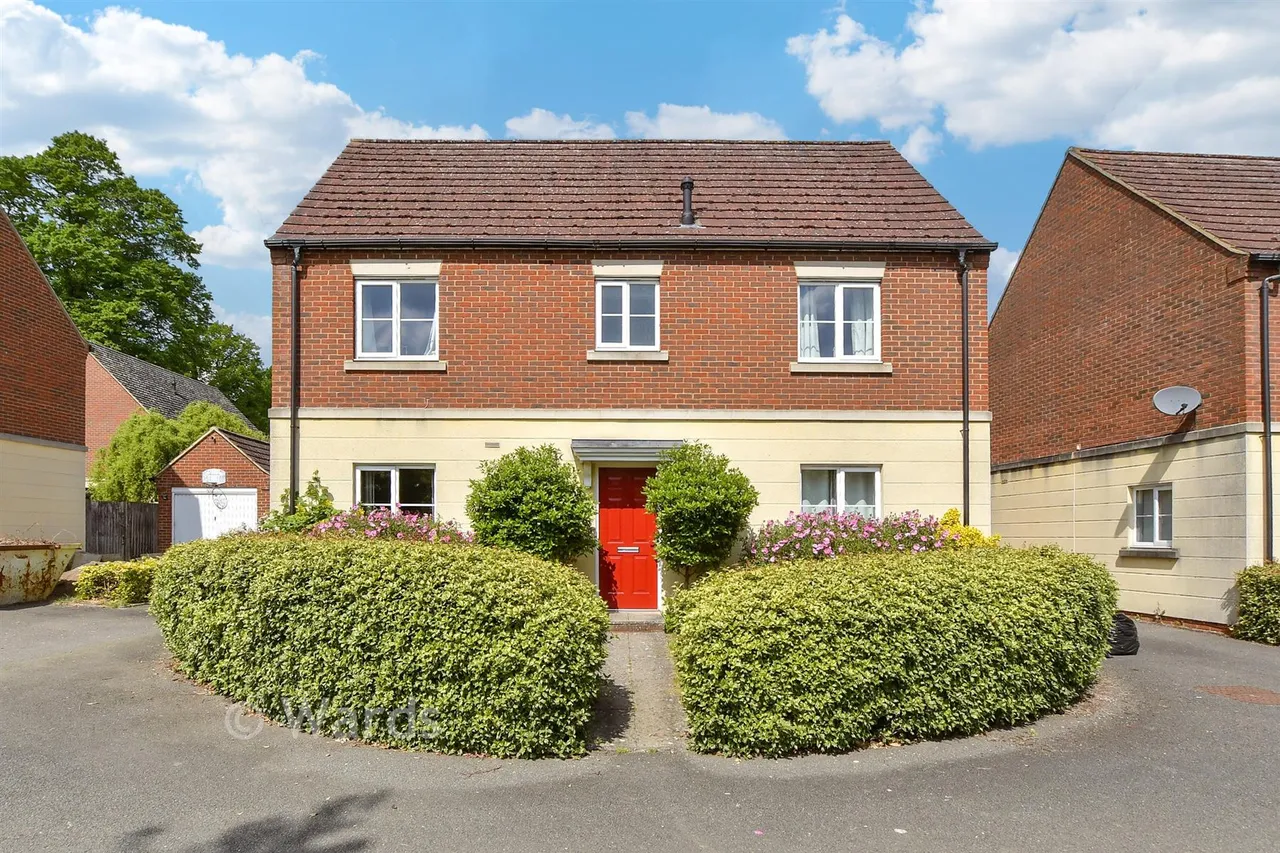 4 bed house for sale, Brigadier Gardens, Ashford, TN23