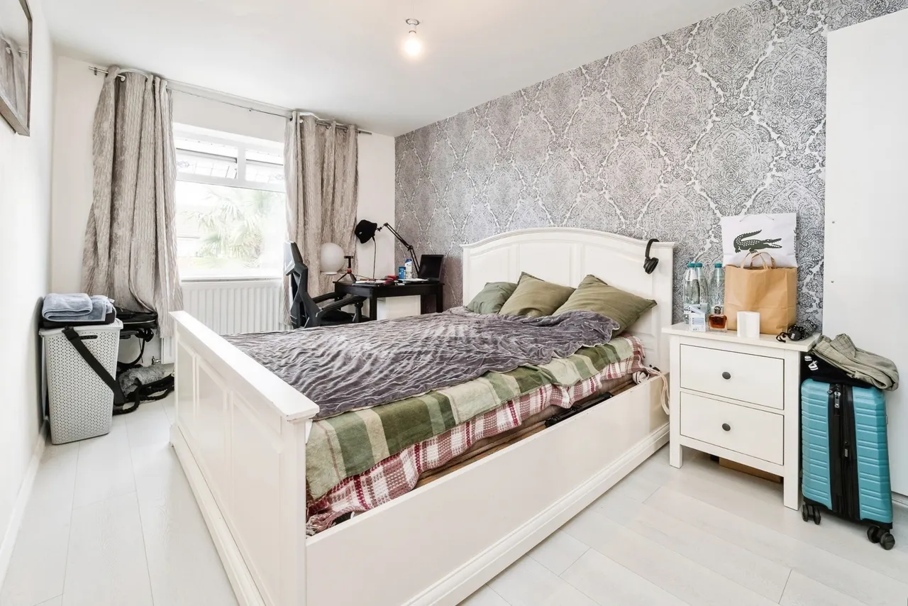 Adnams Walk, Rainham, RM13, photo 12
