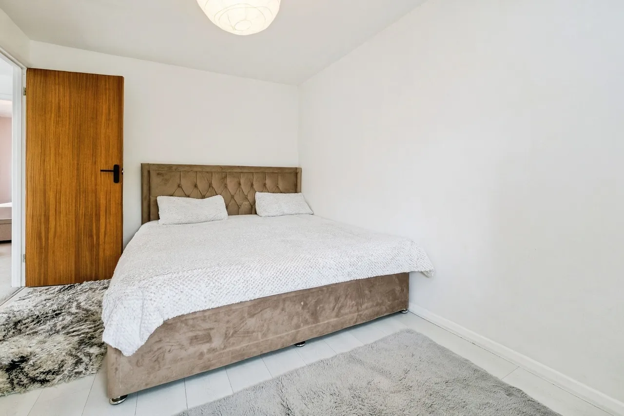 Adnams Walk, Rainham, RM13, photo 15