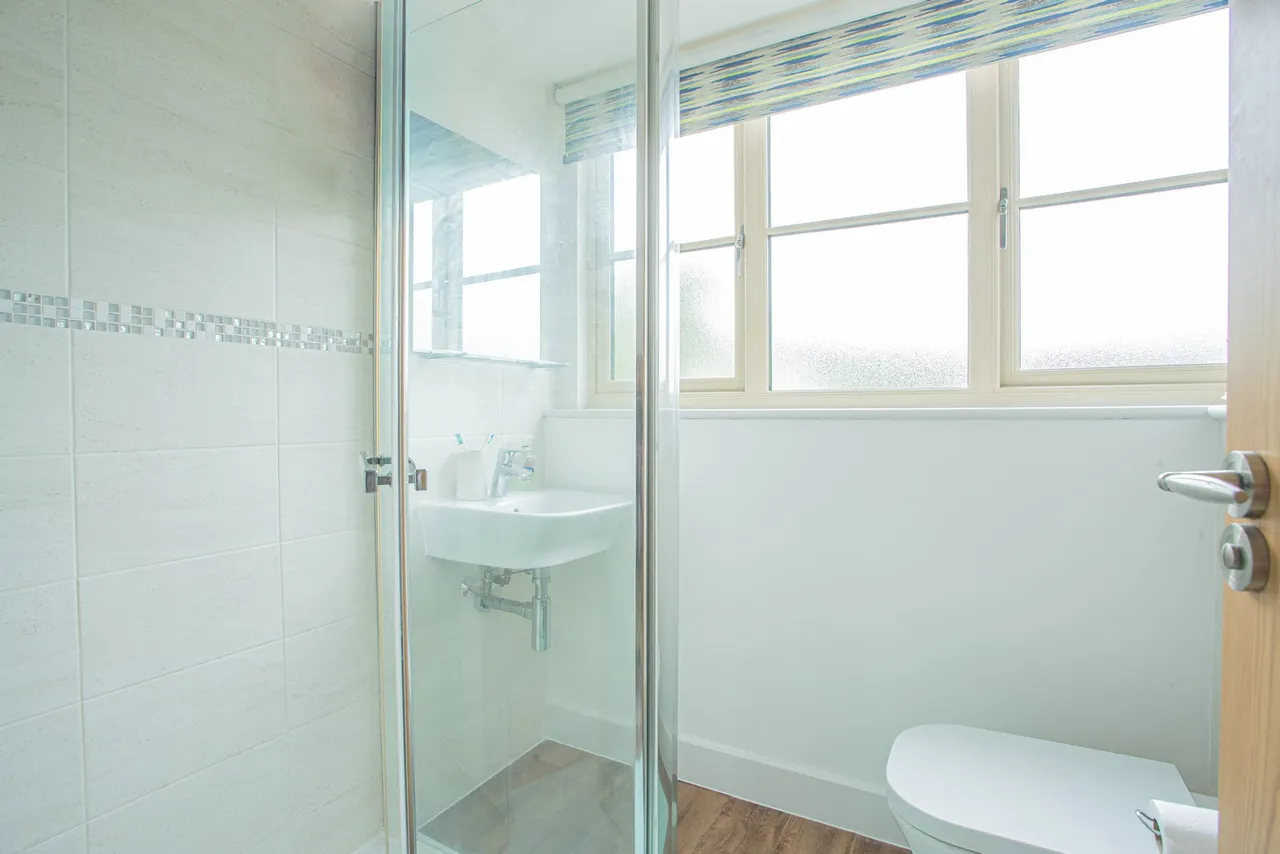 Britannia Mews, Wotton-under-Edge, photo 25