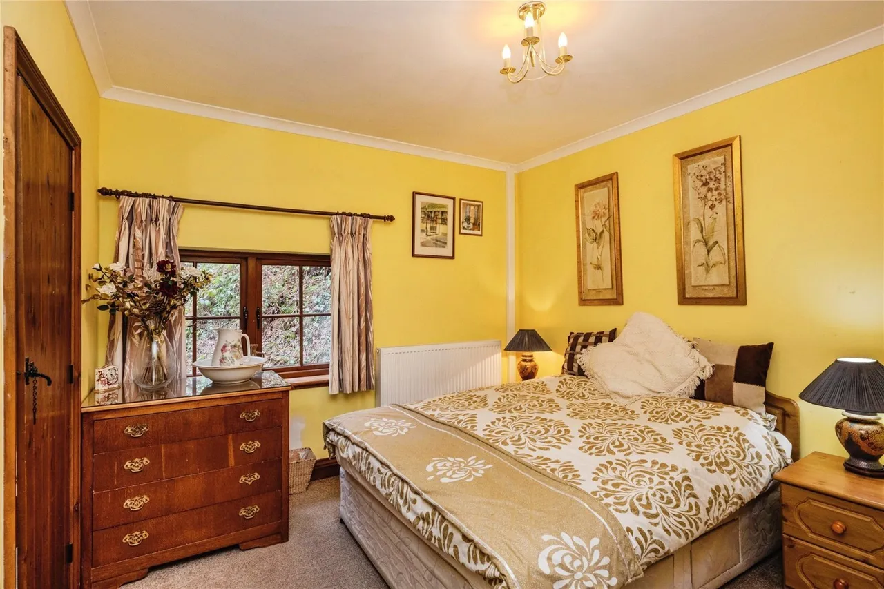 Station Road, Caehopkin, SA9, photo 10