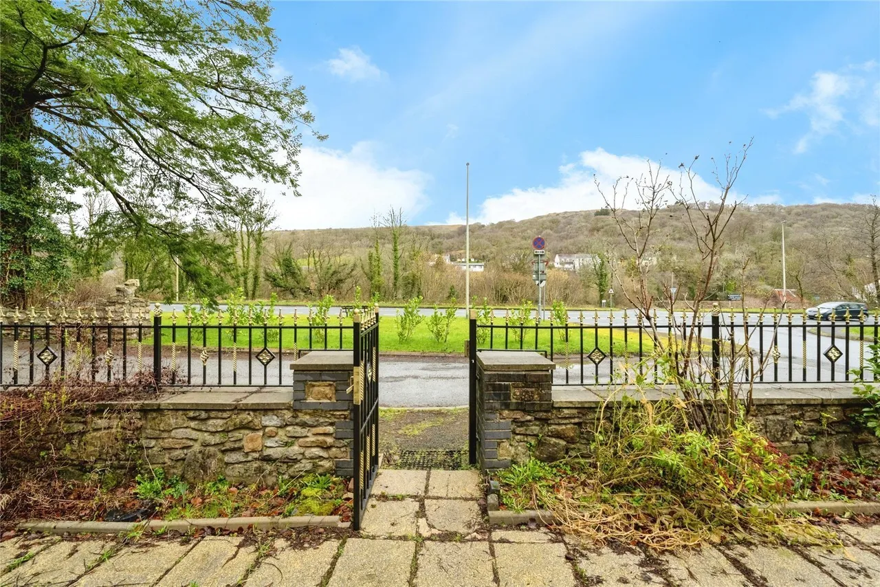 Station Road, Caehopkin, SA9, photo 15