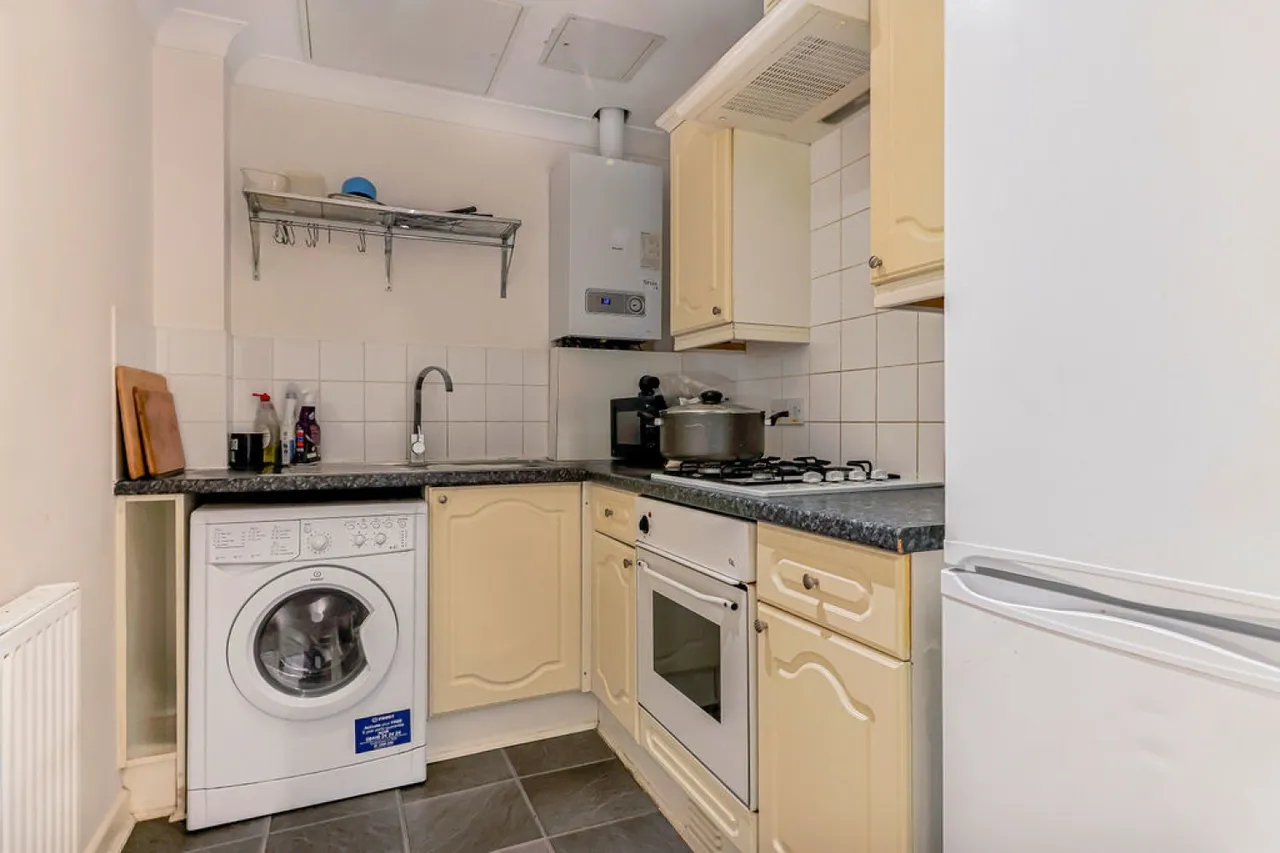 Ringwood Road, Parkstone, photo 2