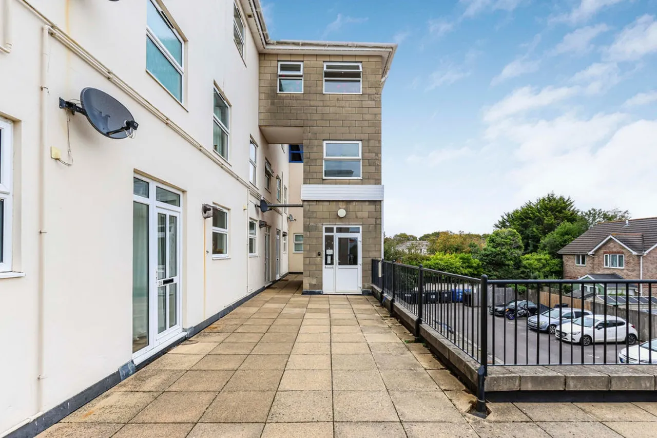 Ringwood Road, Parkstone, photo 5