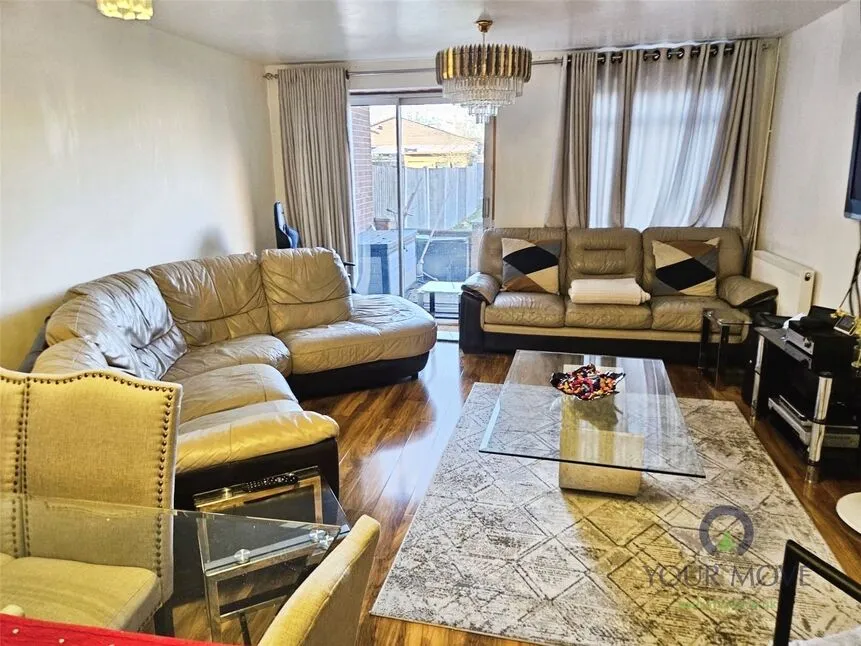 Whernside Close, London, SE28, photo 2
