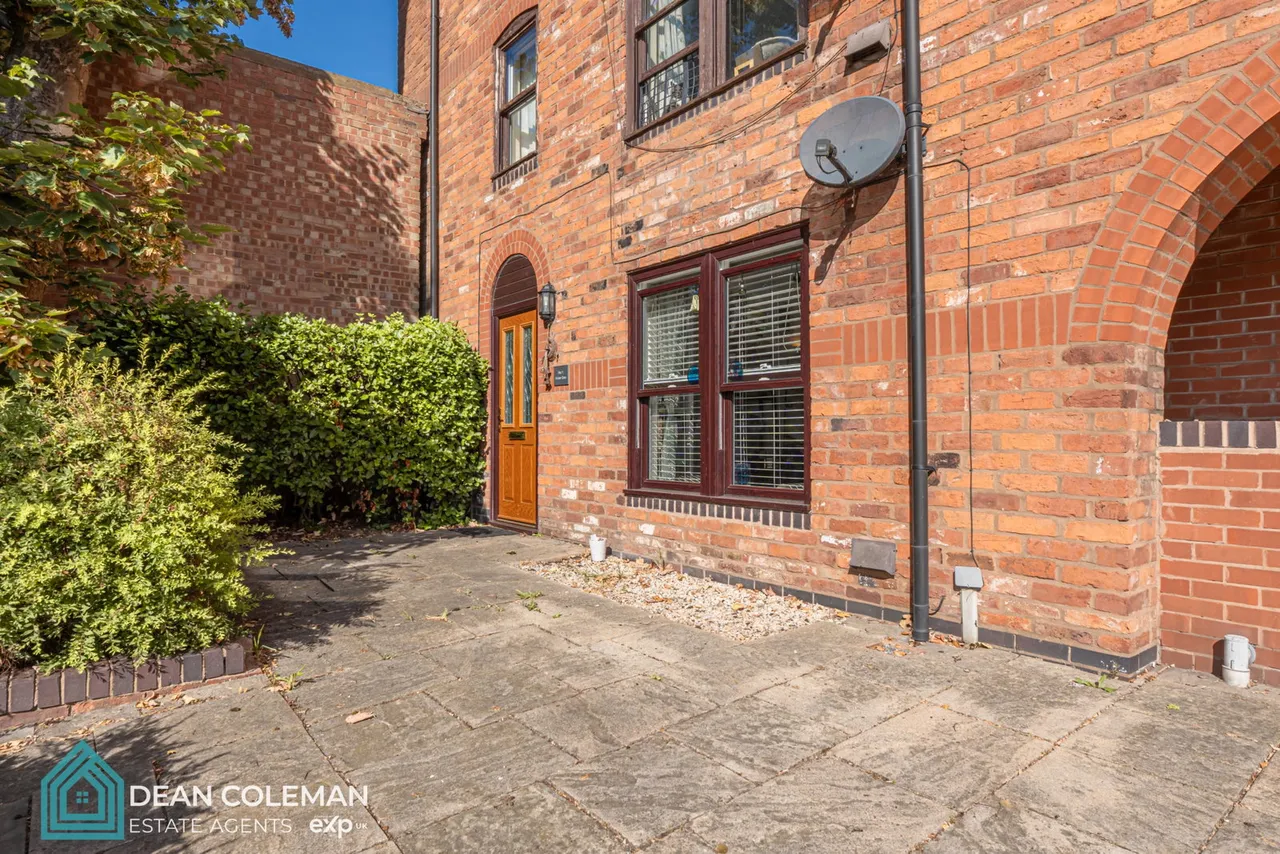 1 bed flat for sale — City Walls Road, Worcester