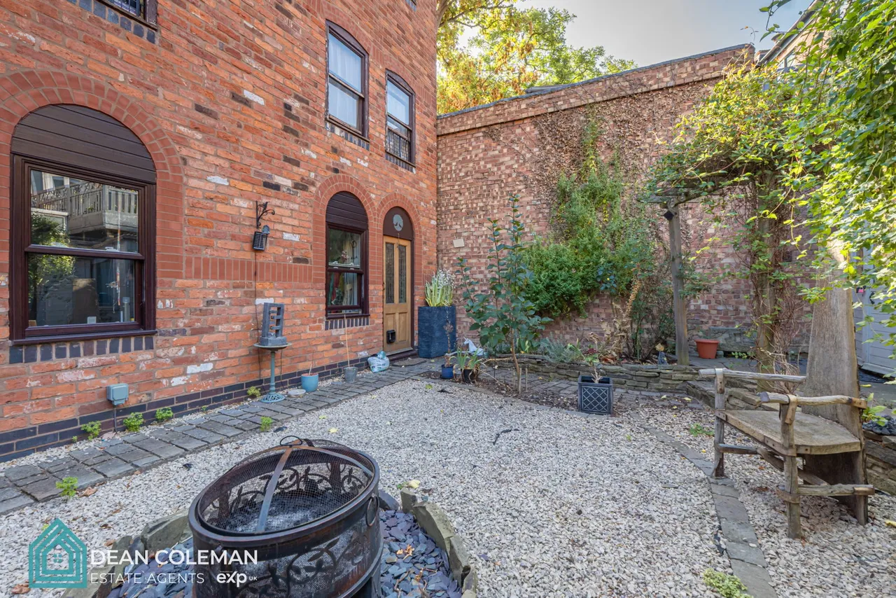 City Walls Road, Worcester, photo 2