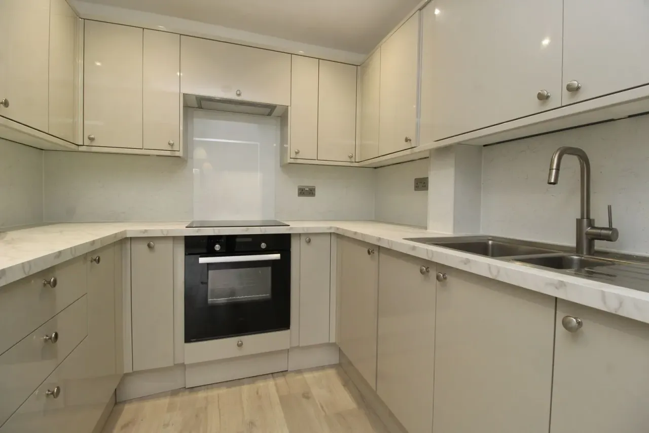 High Street, Baldock, SG7, photo 2