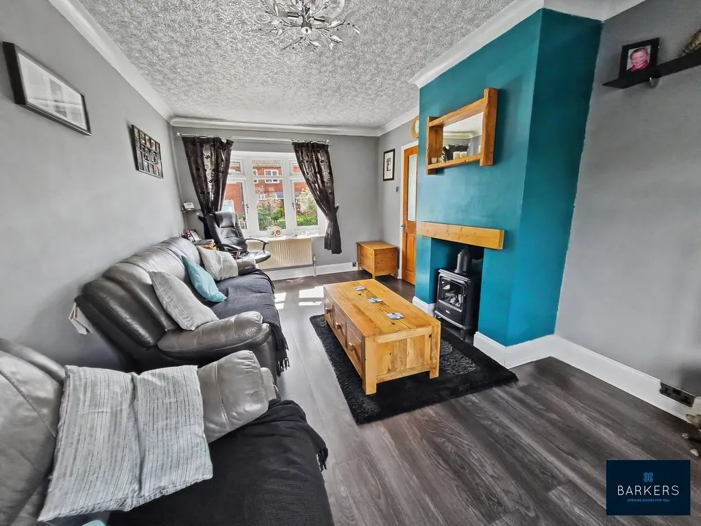 Nussey Avenue Birstall, Batley WF17 9QP, photo 3