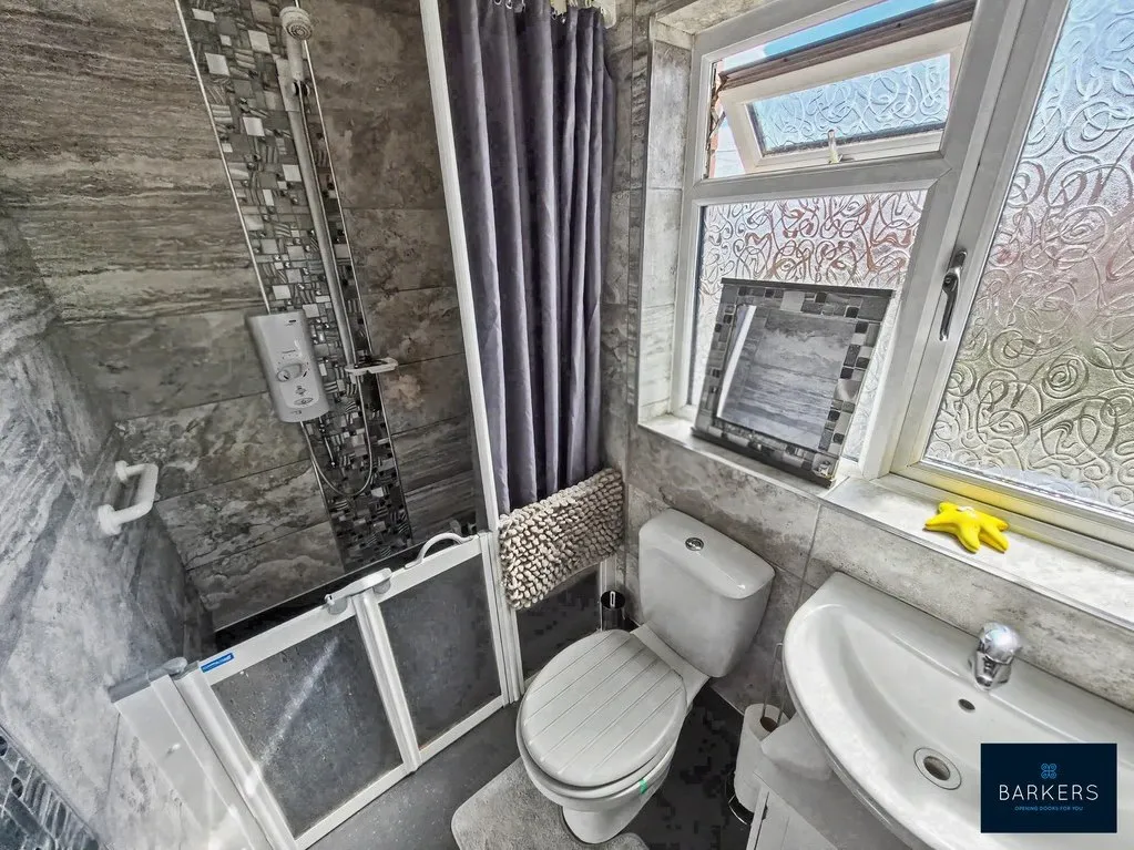 Nussey Avenue Birstall, Batley WF17 9QP, photo 11