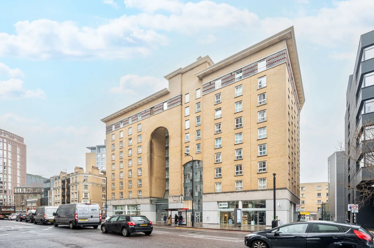 Flat 108 Dryden Building, 37-39 Commercial Road, London, photo 10
