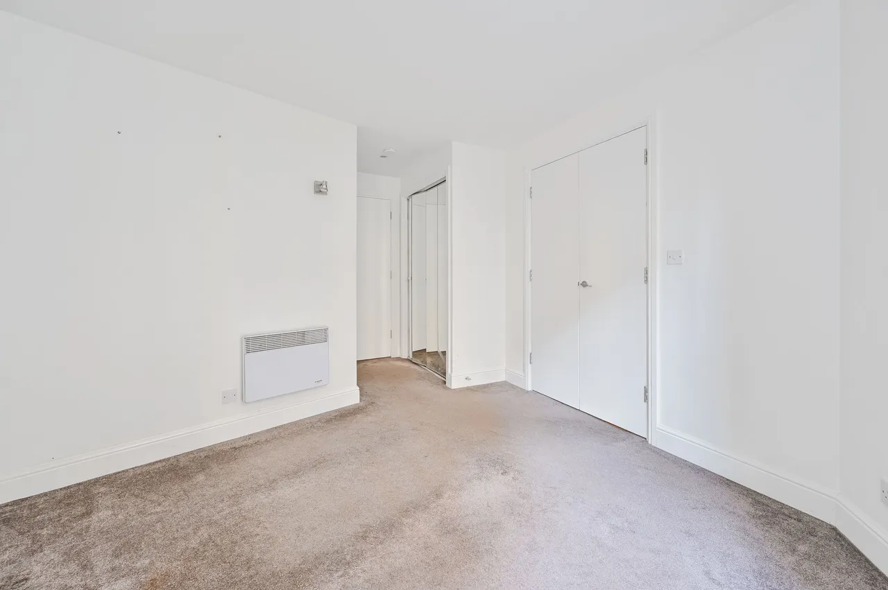 Flat 108 Dryden Building, 37-39 Commercial Road, London, photo 6