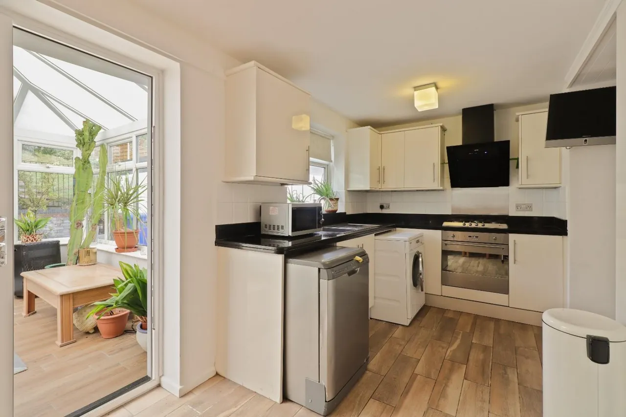 Springvale Road, Crookes, Sheffield, photo 2