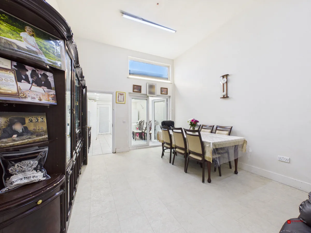 Topfields Grove, Salford, M7, photo 4