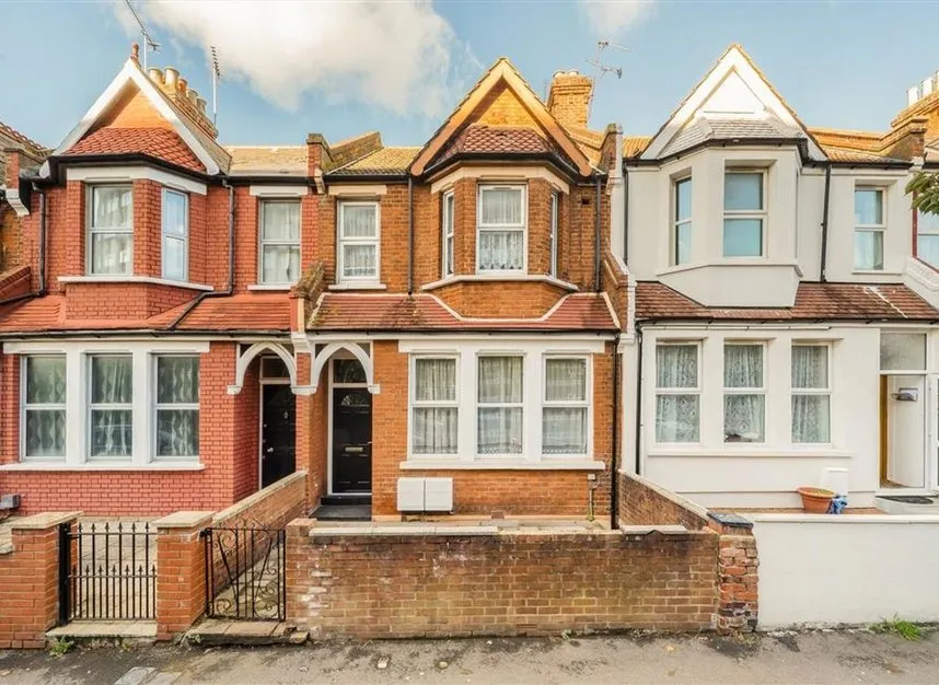 2 bed flat for sale, Ashford Road, Cricklewood, NW2