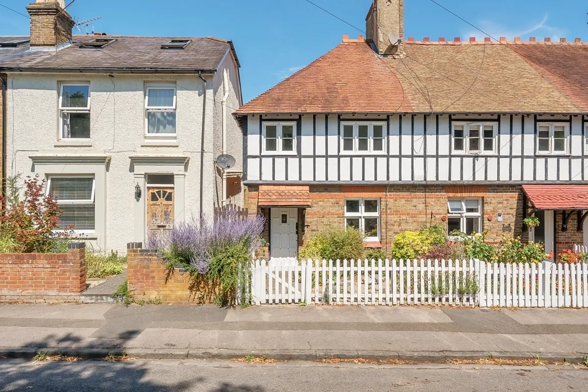 2 bed house to rent, Vicarage Road, Maidenhead, SL6