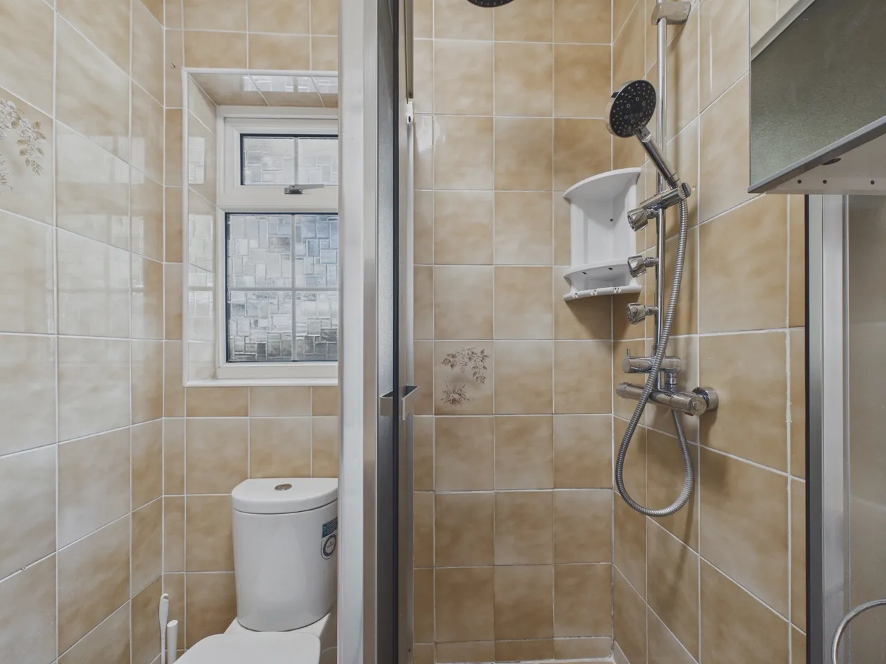 East Mead, Ruislip, HA4, photo 5