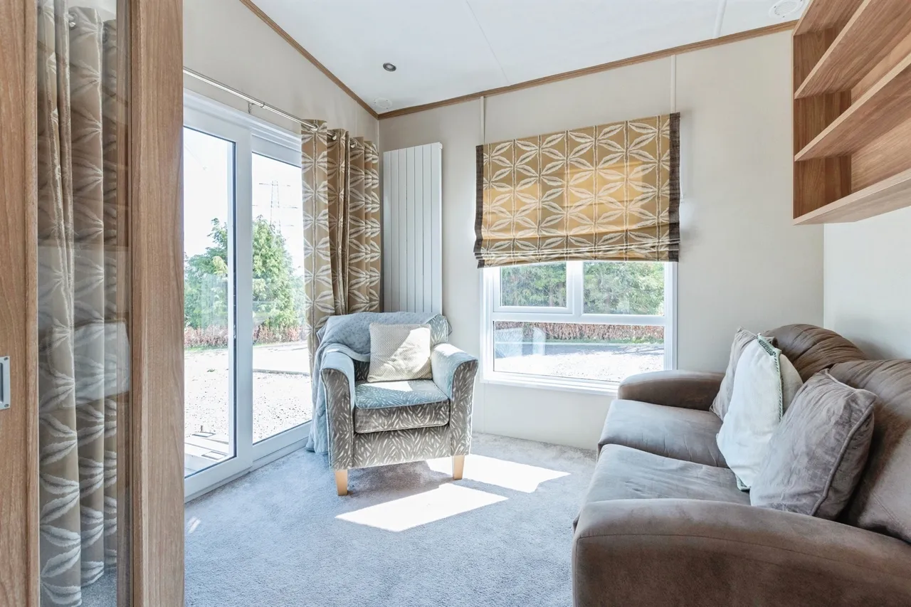 Lyndhurst Road, Landford, SP5, photo 18