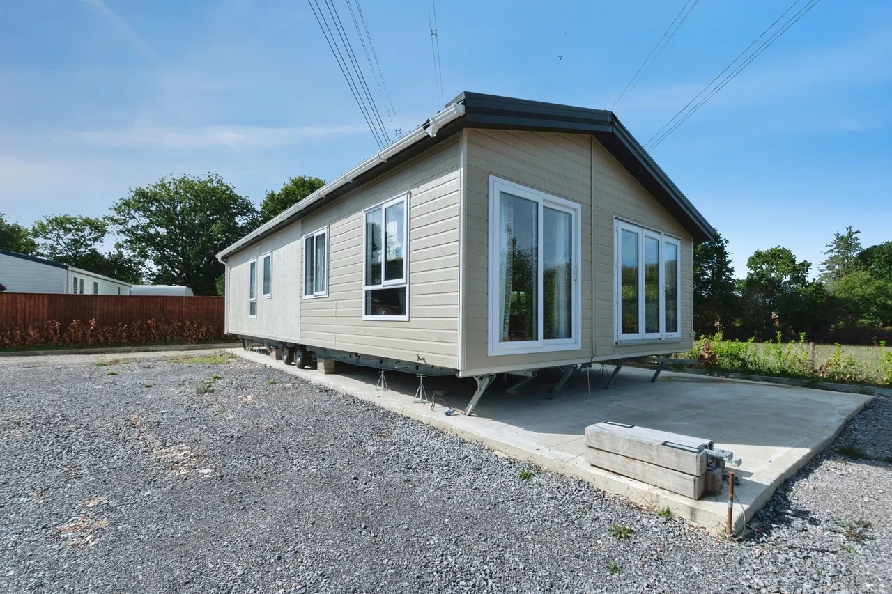 Lyndhurst Road, Landford, SP5, photo 7