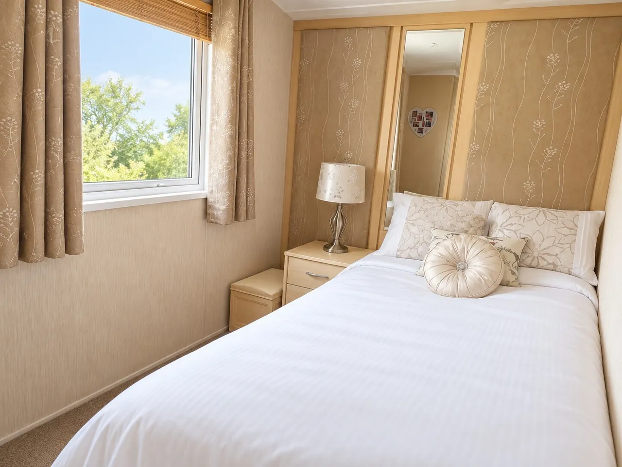 Lyndhurst Road, Landford, SP5, photo 6