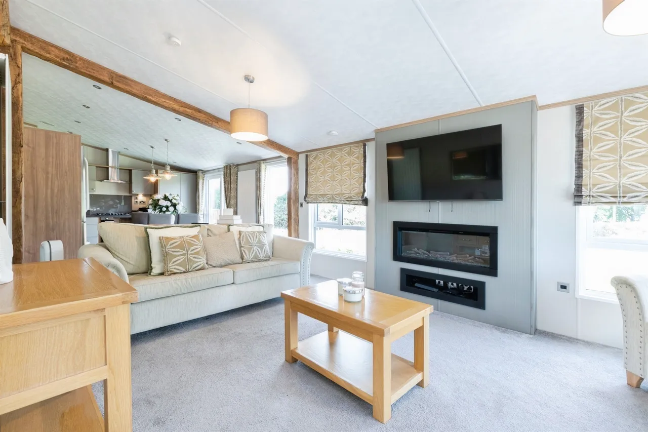 Lyndhurst Road, Landford, SP5, photo 19