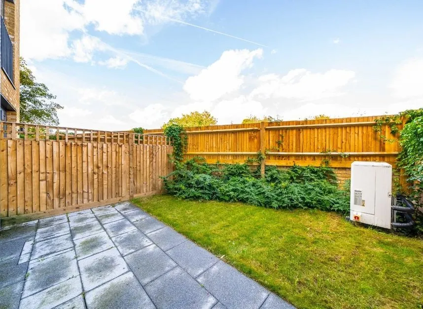 Bryanston Close, Norwood Green, UB2, photo 5