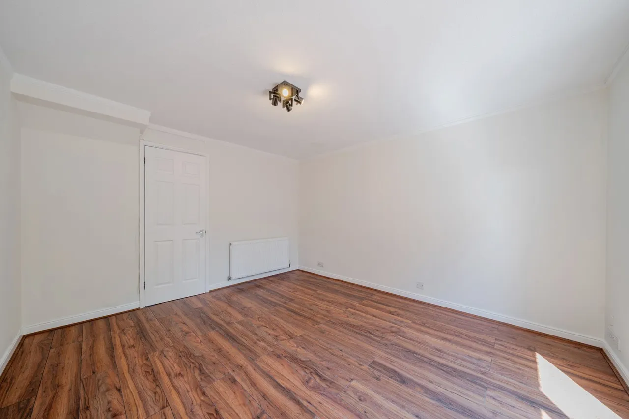 Gables Close, SE12, photo 9