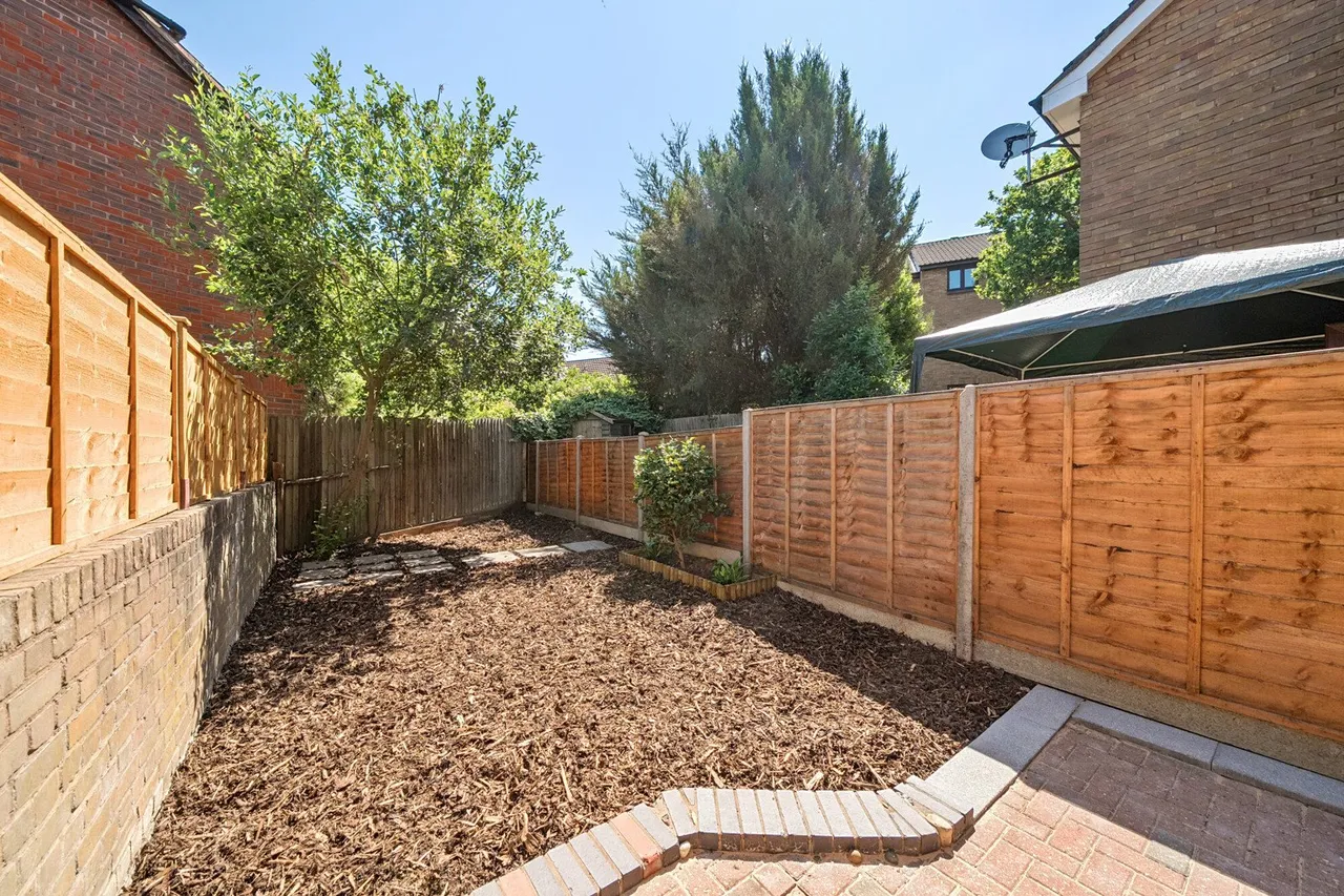 Gables Close, SE12, photo 10