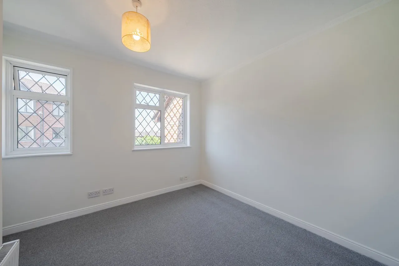 Gables Close, SE12, photo 15
