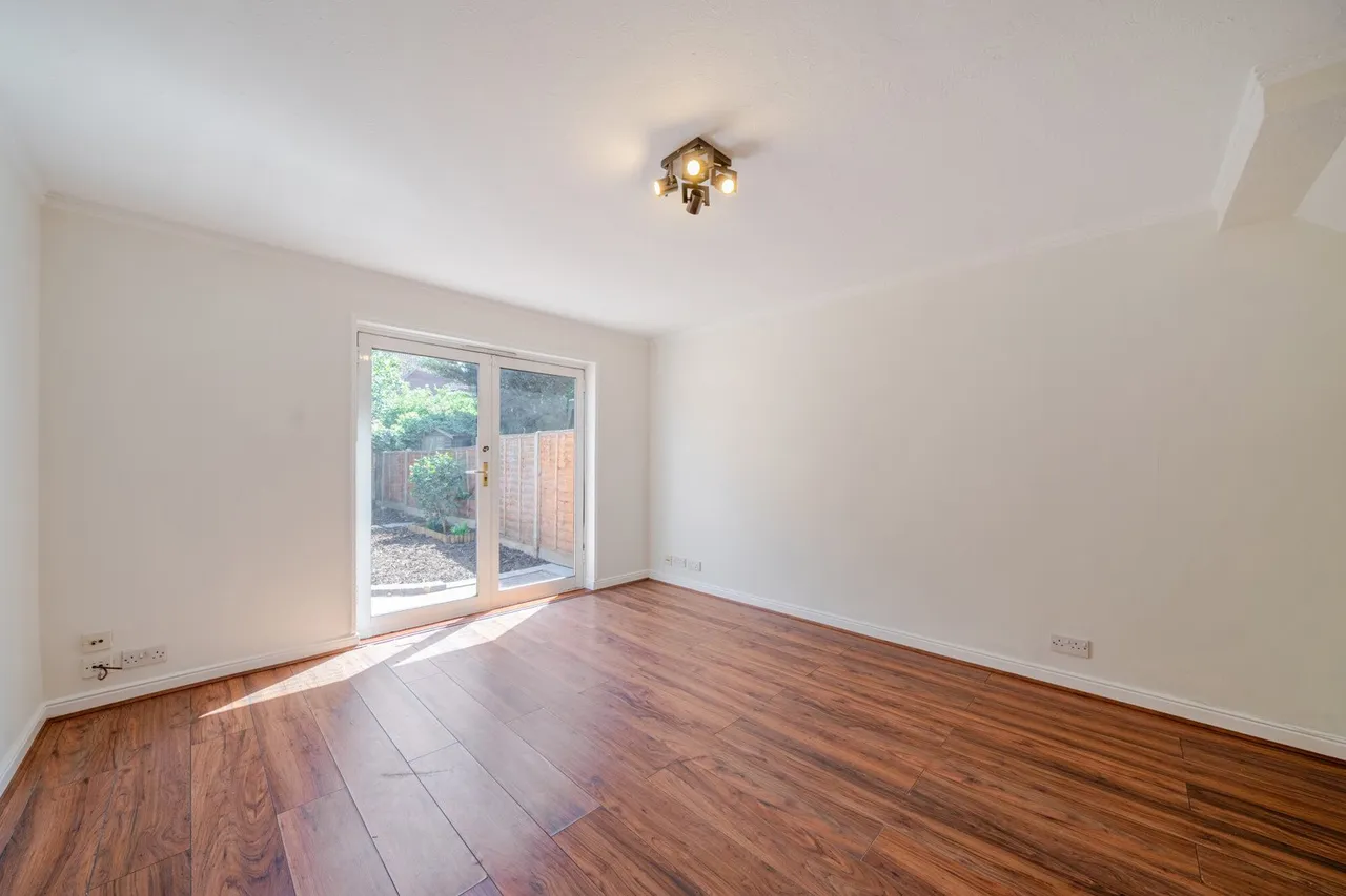 Gables Close, SE12, photo 11