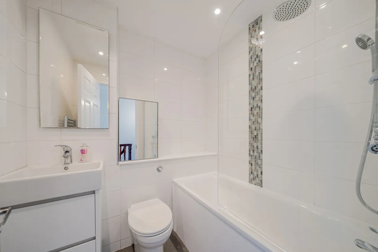 Gables Close, SE12, photo 8