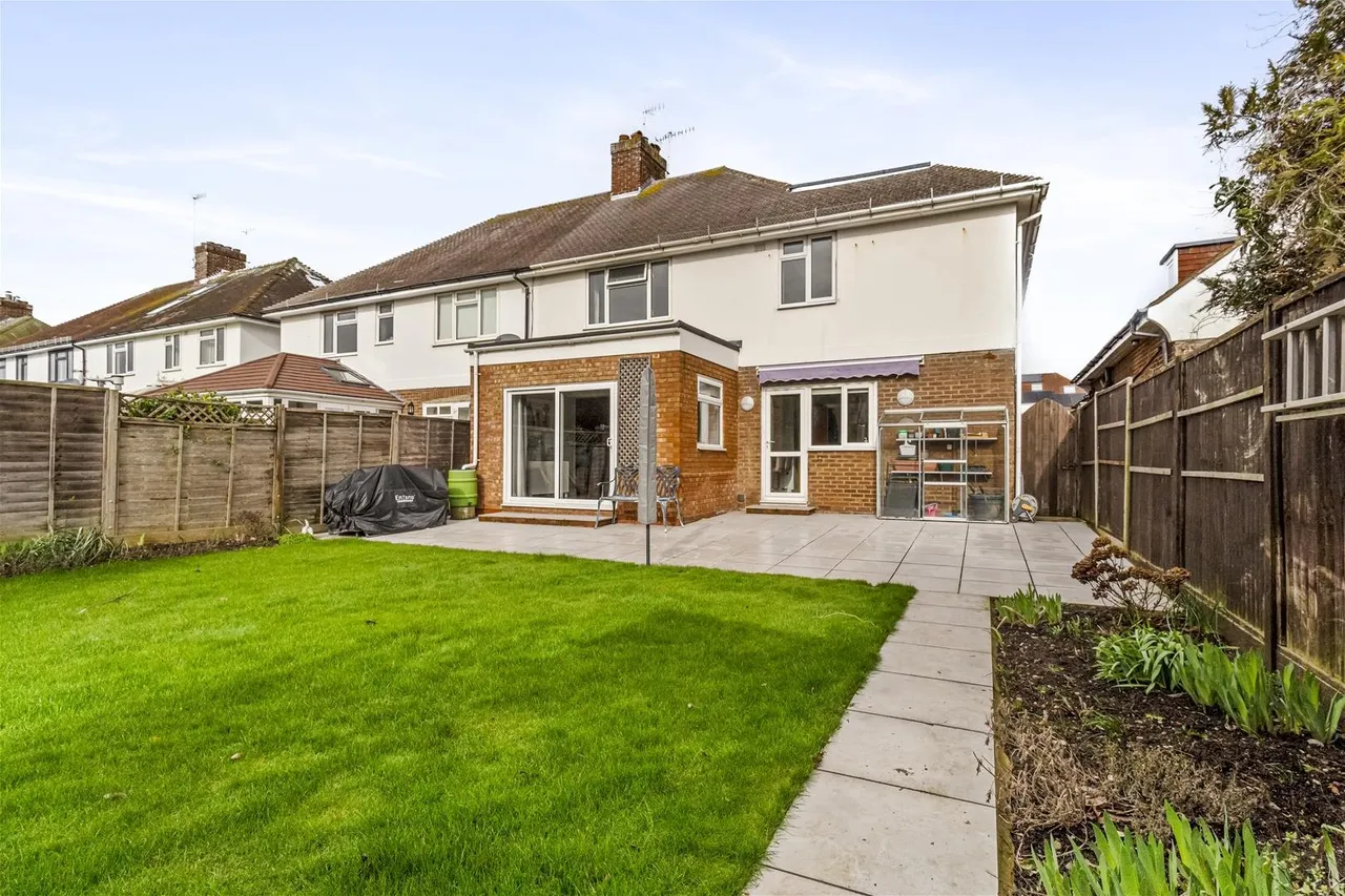 Robson Road, Goring-By-Sea, Worthing, photo 25