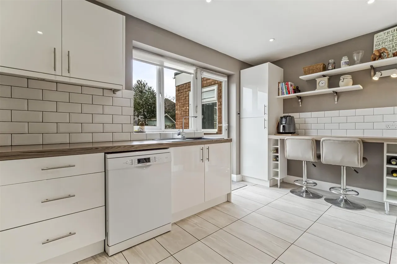 Robson Road, Goring-By-Sea, Worthing, photo 10