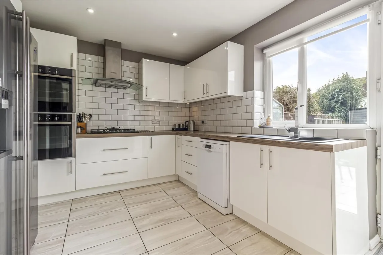 Robson Road, Goring-By-Sea, Worthing, photo 9