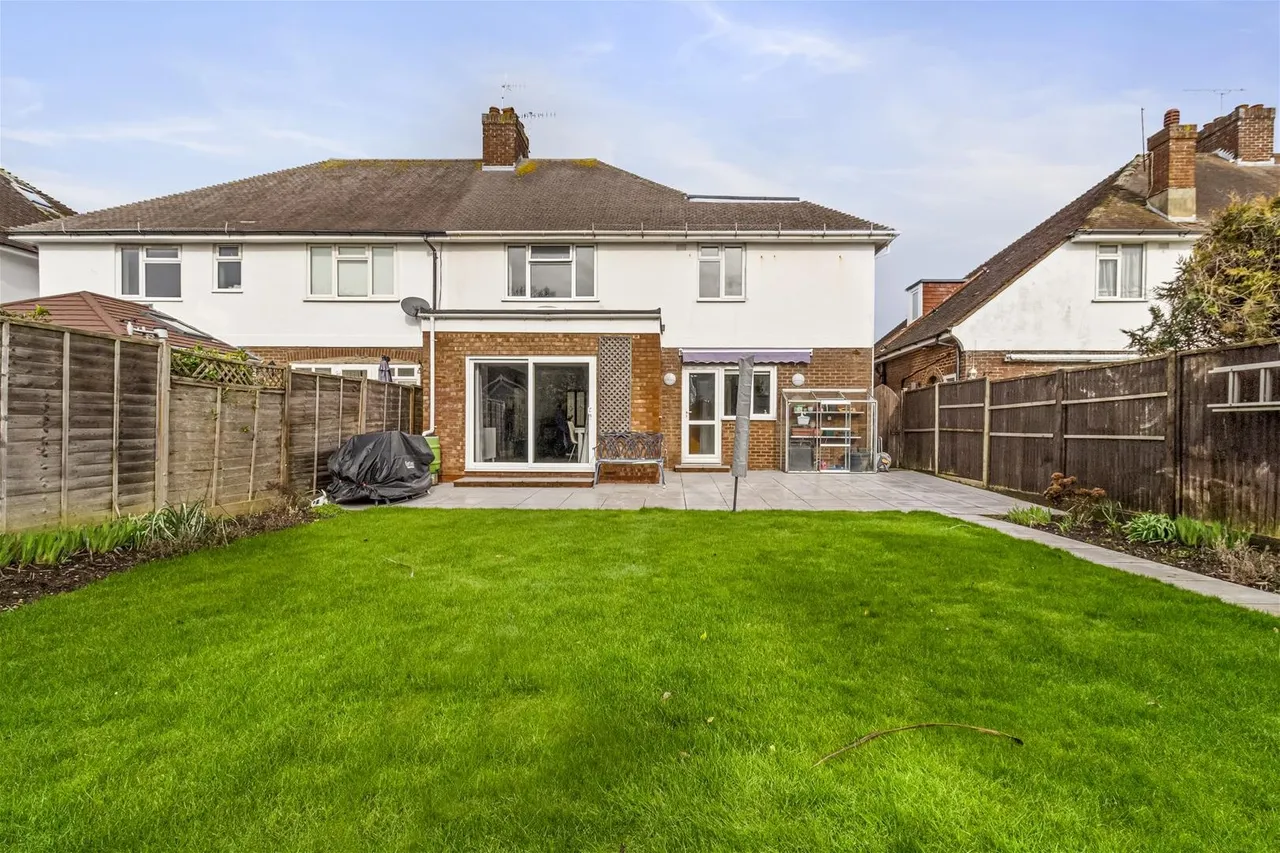 Robson Road, Goring-By-Sea, Worthing, photo 6