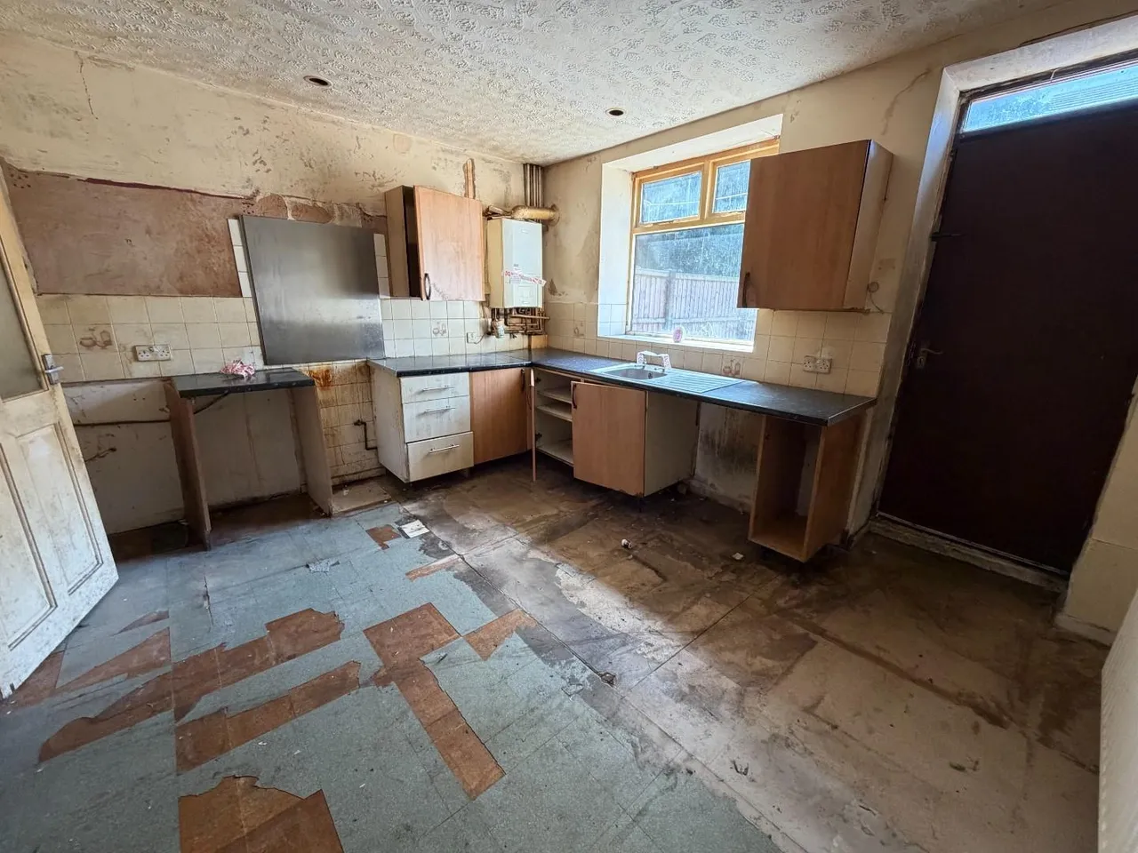 Victoria Street, Radcliffe, Manchester, M26 3AZ, photo 2