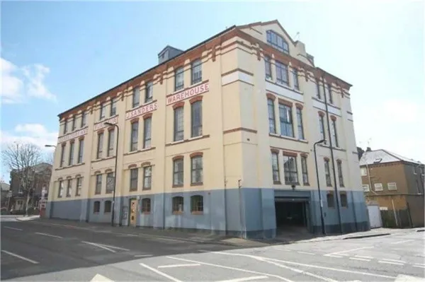 3 bed flat to rent — Alexandria Road, Ealing, London, W13 0NP