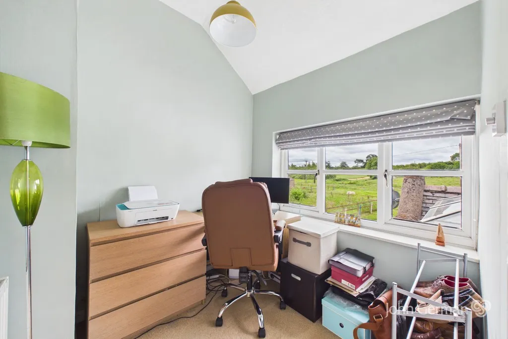 The Old Post Office, Copmere End, photo 10