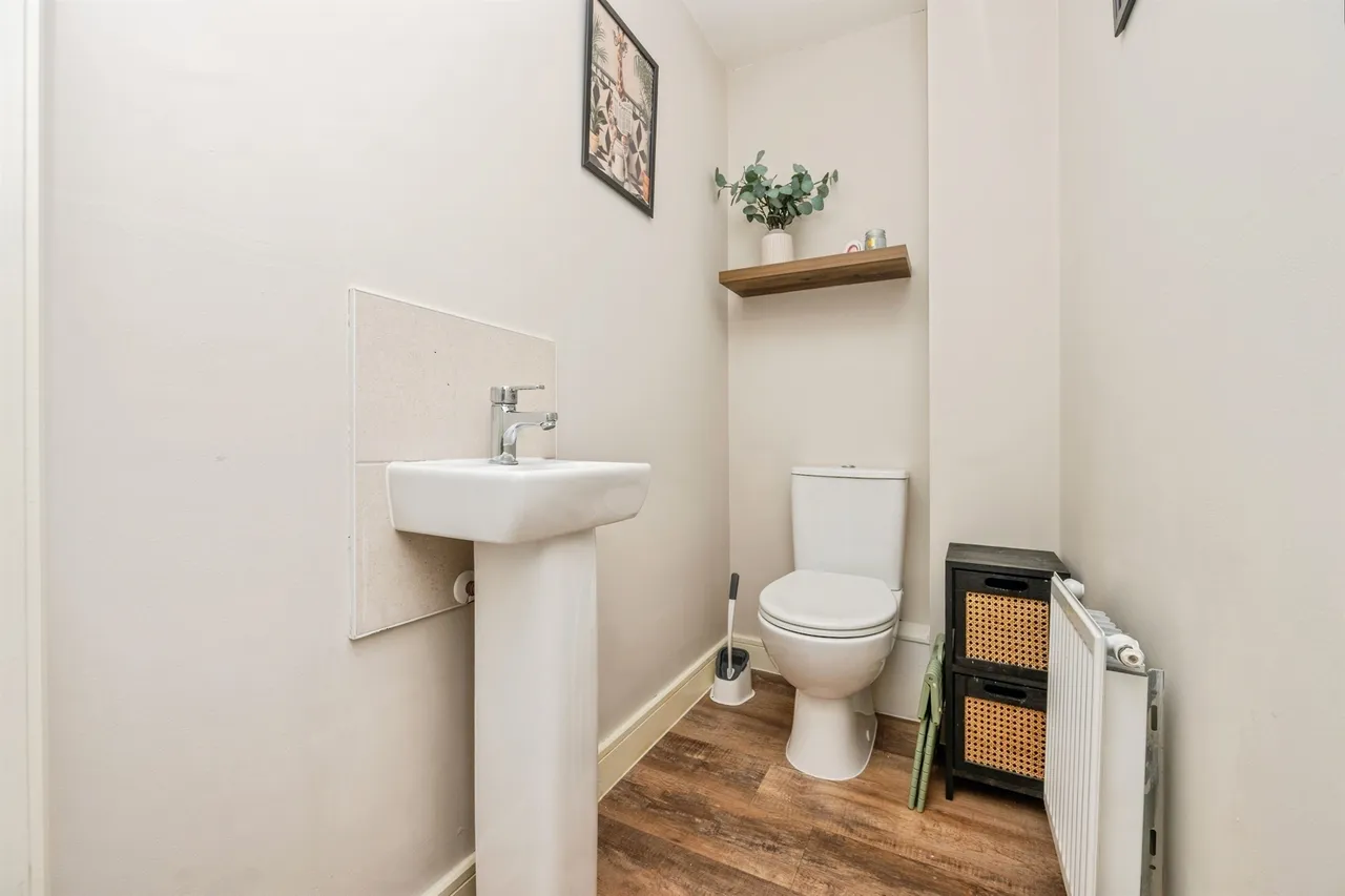 Cortland Way, Stourport-On-Severn, DY13, photo 13