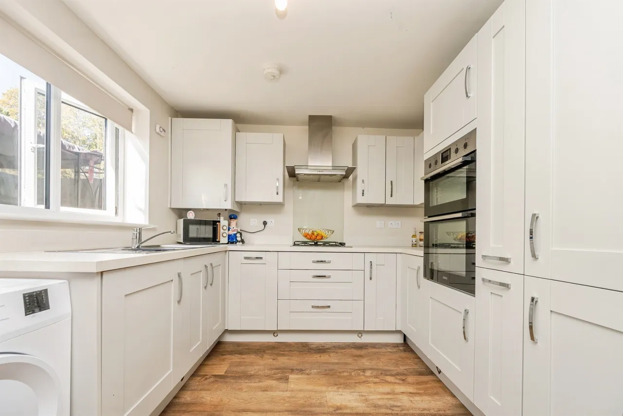 Cortland Way, Stourport-On-Severn, DY13, photo 8