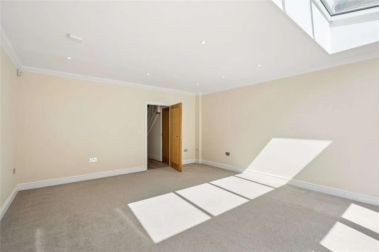 High Street, Wargrave, Reading, Berkshire, RG10 8BU, photo 7
