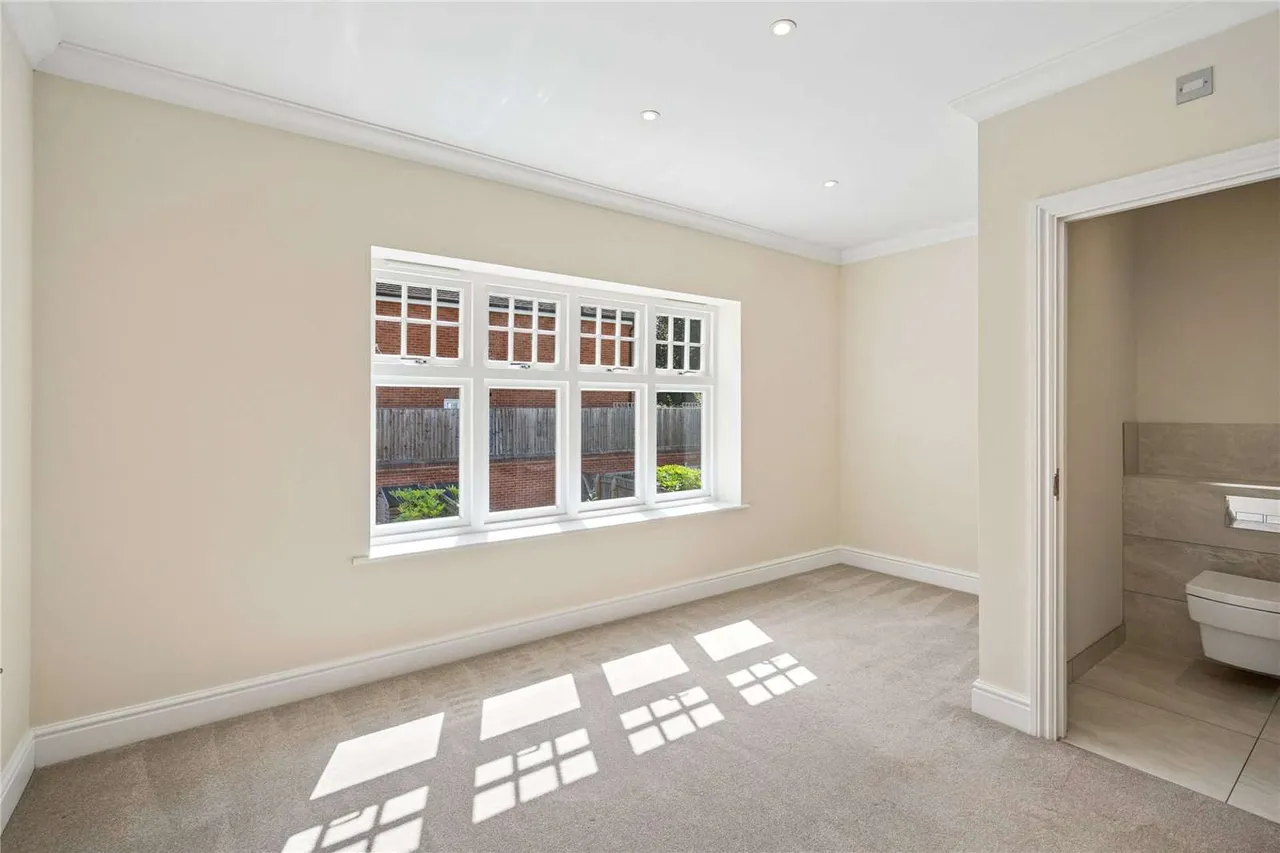 High Street, Wargrave, Reading, Berkshire, RG10 8BU, photo 9