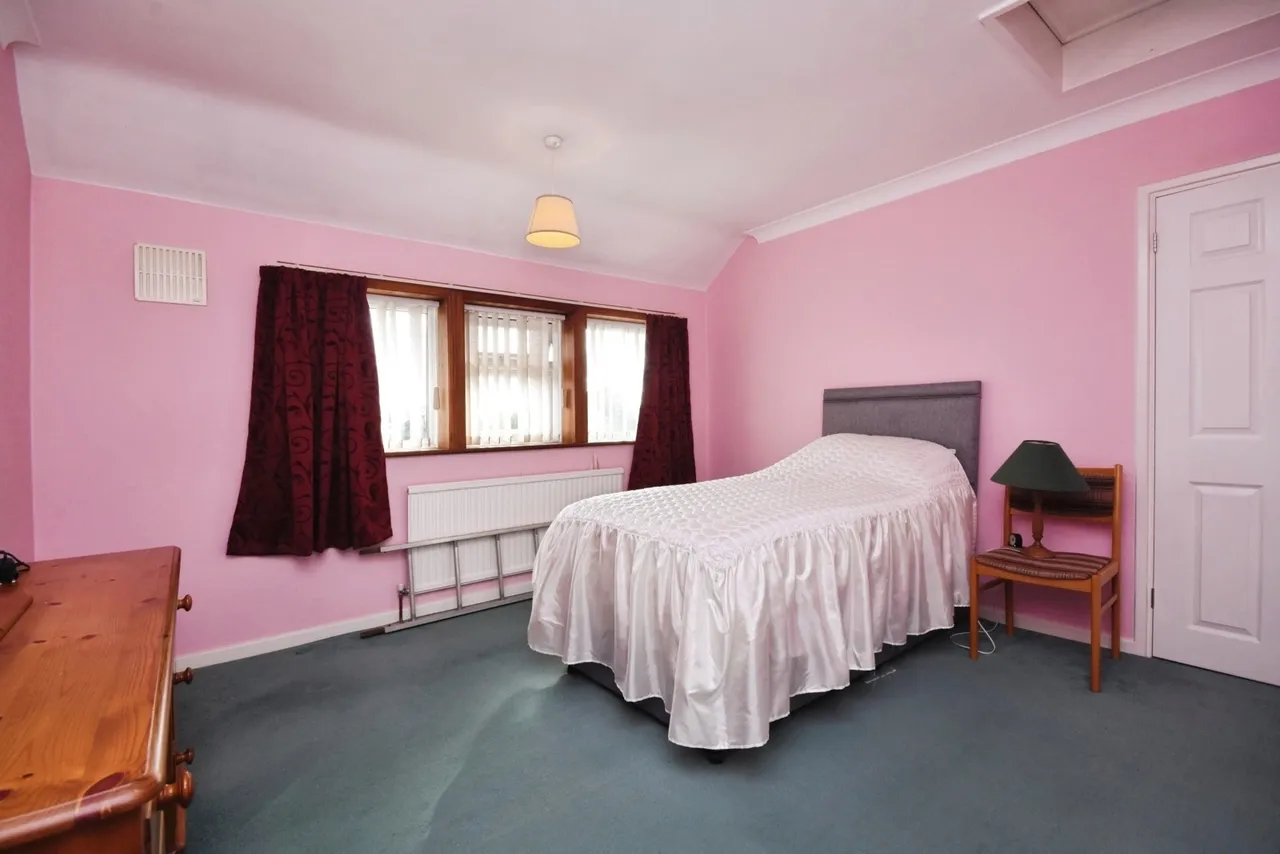 Danes Way, Pilgrims Hatch, Brentwood, Essex, CM15, photo 17