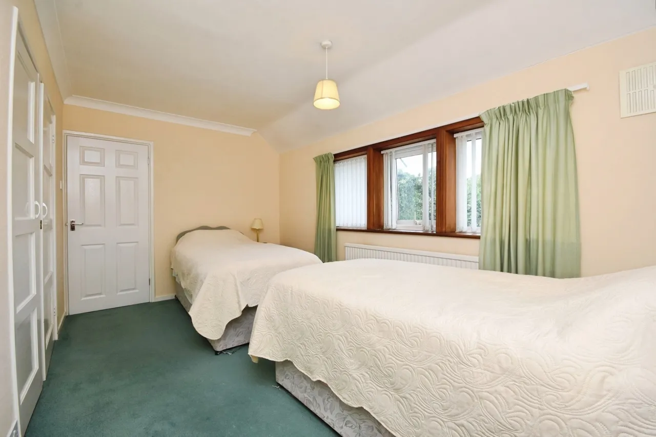 Danes Way, Pilgrims Hatch, Brentwood, Essex, CM15, photo 15